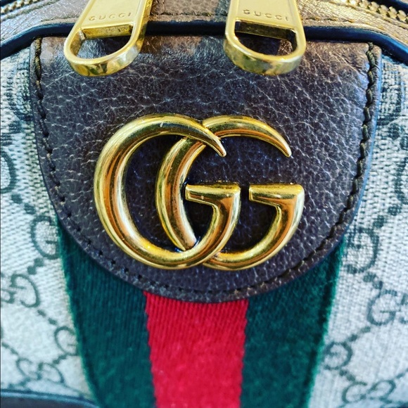 gucci backpack - Picture 3 of 11
